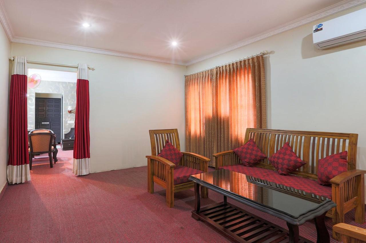 Отель Capital O 46475 Gd International Redfort Nilambur Экстерьер фото